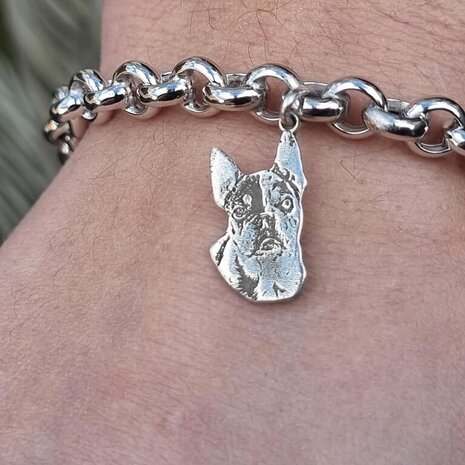 zilveren armband met fotobedel van hond
